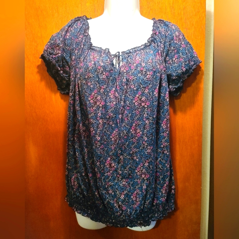 Pure Energy black/dark blue floral peasant top szL
